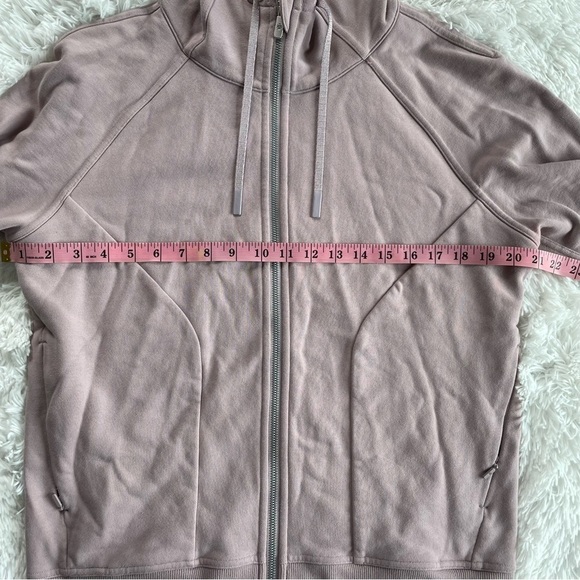 Lululemon | Huddle & Hustle Hoodie in Smoky Blush, size 12 - Picture 6 of 16